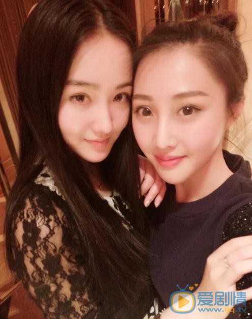 傅姝阳与人合照 傅姝阳高清写真_傅姝阳高清剧照