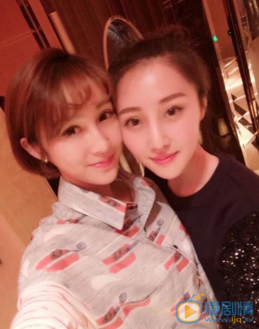 傅姝阳与人合照 傅姝阳高清写真_傅姝阳高清剧照