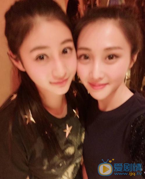 傅姝阳与人合照 傅姝阳高清写真_傅姝阳高清剧照