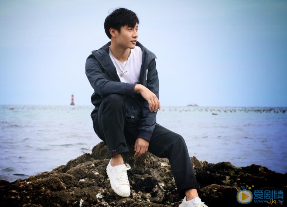王浩男生活照 王浩男高清写真_王浩男高清剧照
