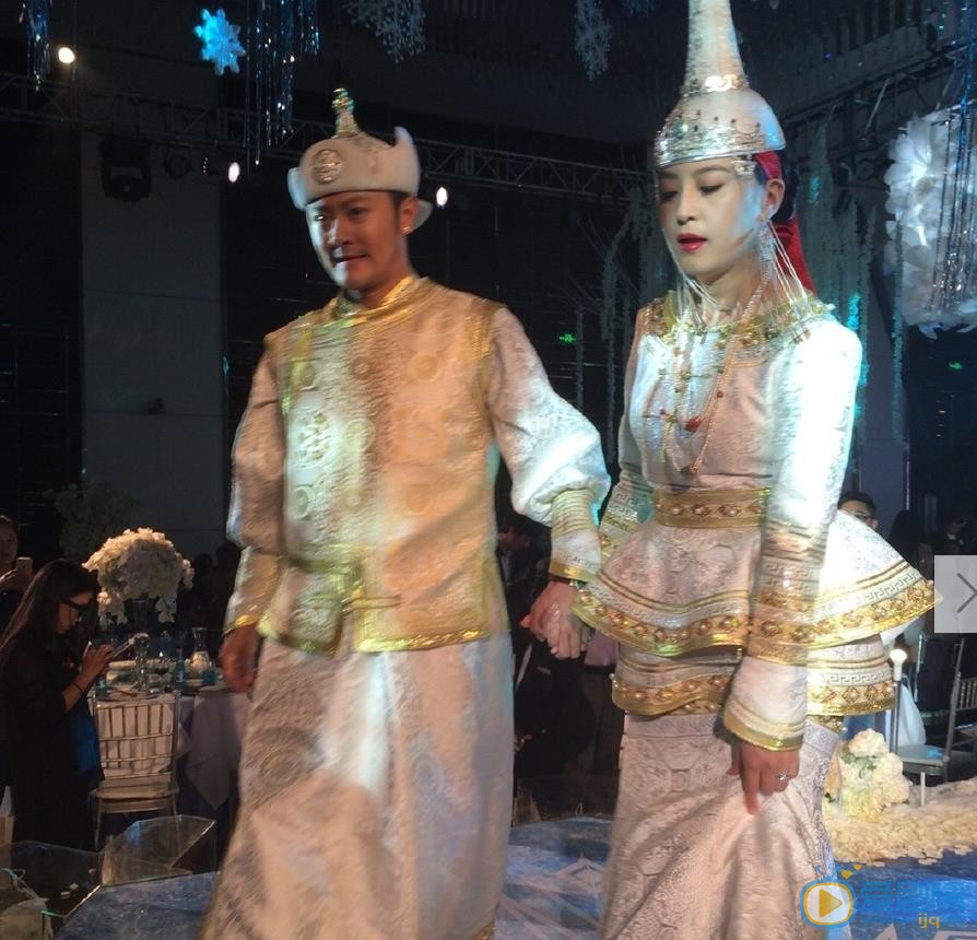 印小天和哈琳娜结婚照 印小天高清写真_印小天高清剧照