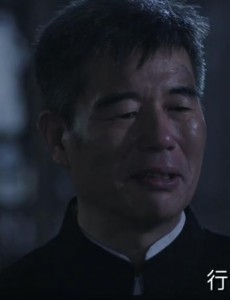维和步兵营恐怖分子为什么要抓戈向东？恐怖分子寻找戈向东的目的是什么？戈向东是什么人？