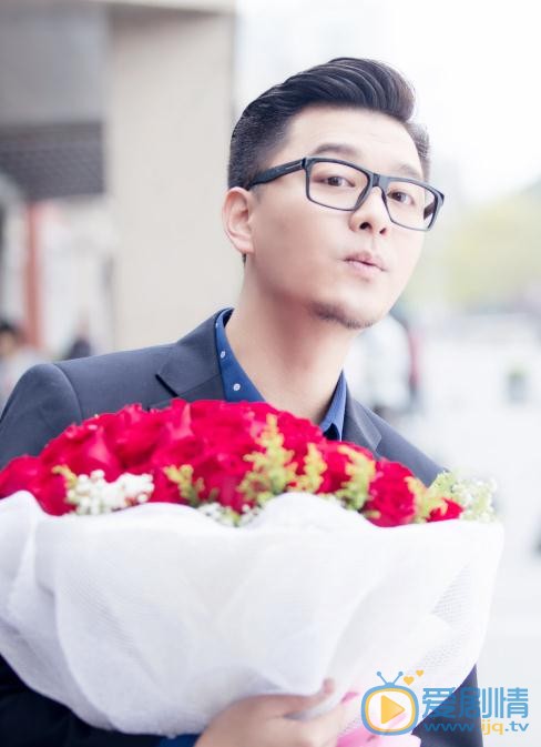 张戈《凡人的品格》剧照 张戈高清写真_张戈高清剧照