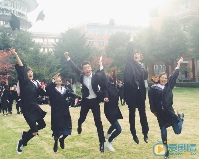 郑家彬毕业照 郑家彬高清写真_郑家彬高清剧照