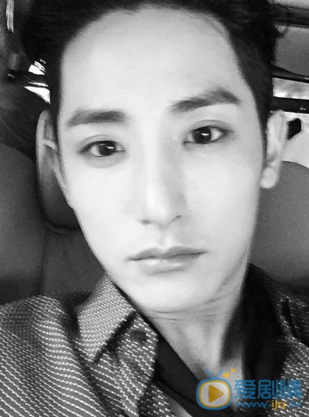 李洙赫生活照 李洙赫高清写真_李洙赫高清剧照