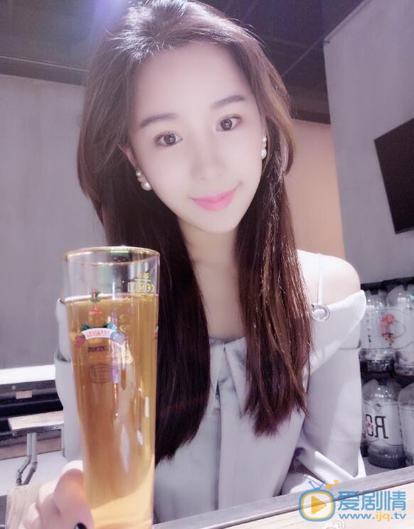 王歌素颜照 王歌高清写真_王歌高清剧照