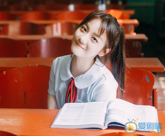 伍宇辰柠校服写真 伍宇辰柠高清写真_伍宇辰柠高清剧照