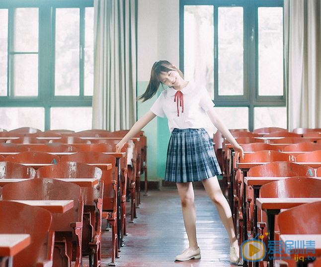 伍宇辰柠校服写真 伍宇辰柠高清写真_伍宇辰柠高清剧照
