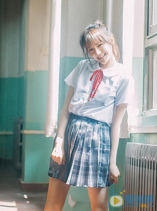 伍宇辰柠校服写真 伍宇辰柠高清写真_伍宇辰柠高清剧照