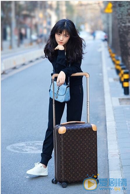 春夏街拍写真 春夏高清写真_春夏高清剧照