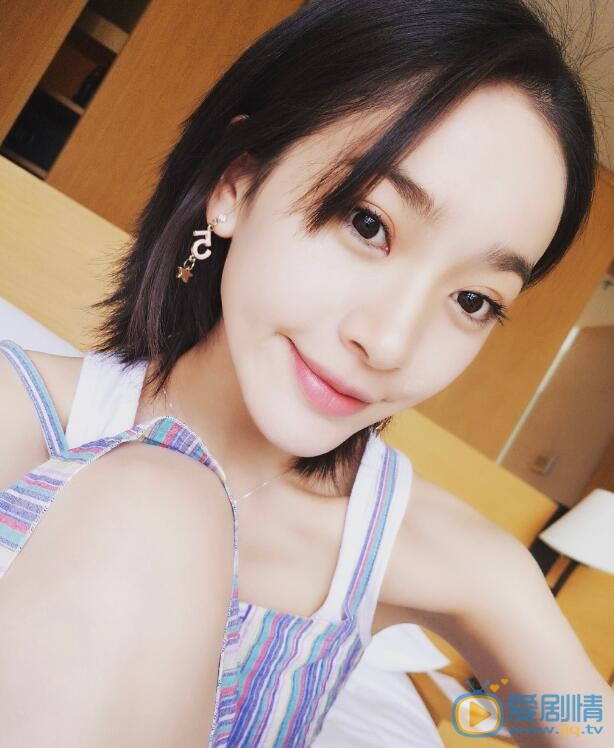  张一山女友是谁？张一山女友白雪个人资料及生活私照介绍