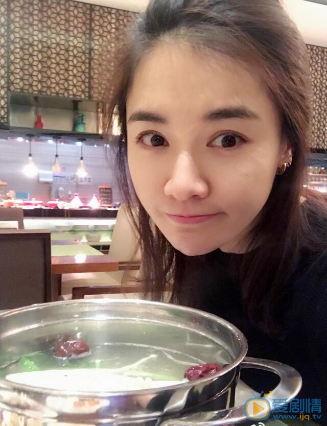 邢宇菲卖萌照 邢宇菲高清写真_邢宇菲高清剧照