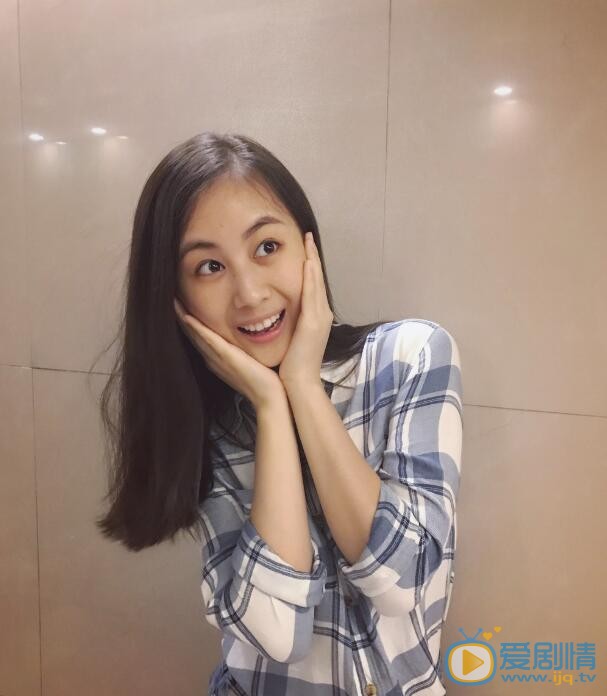 黄思涵卖萌照 黄思涵高清写真_黄思涵高清剧照