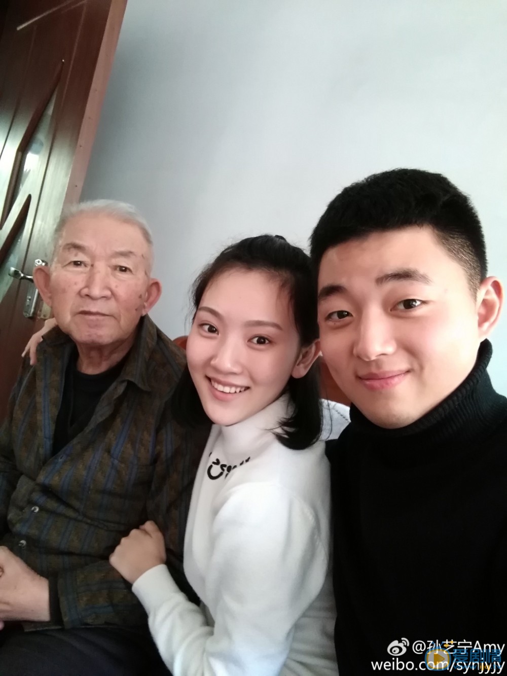 急诊科医生刘苗扮演者孙艺宁图片