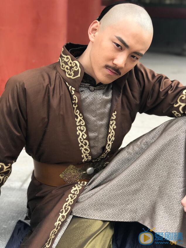 独步天下布占泰是谁演的?布占泰扮演者晏紫东个人资料及生活写真照欣赏