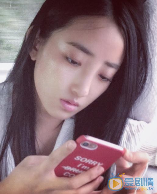 曲凌子生活照 曲凌子高清写真_曲凌子高清剧照