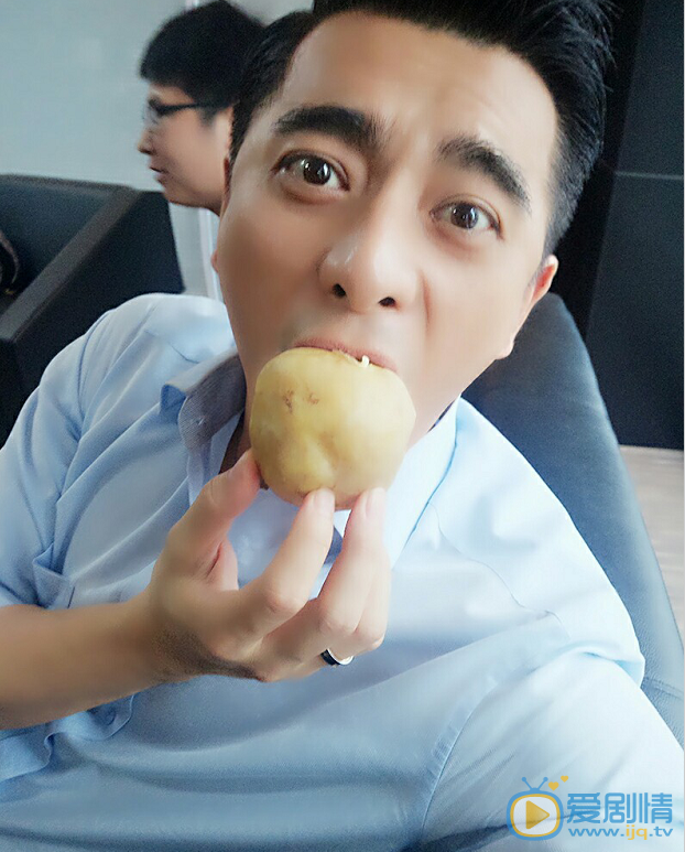  猎场林拜是谁演的？林拜扮演者陈龙个人资料及生活写真照欣赏