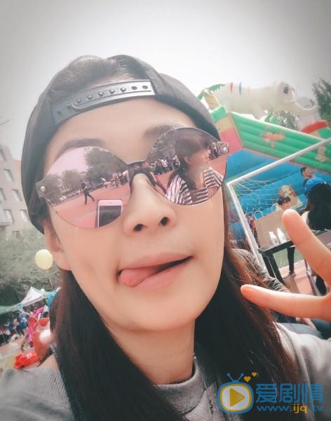 梁静家人逗比照 梁静高清写真_梁静高清剧照