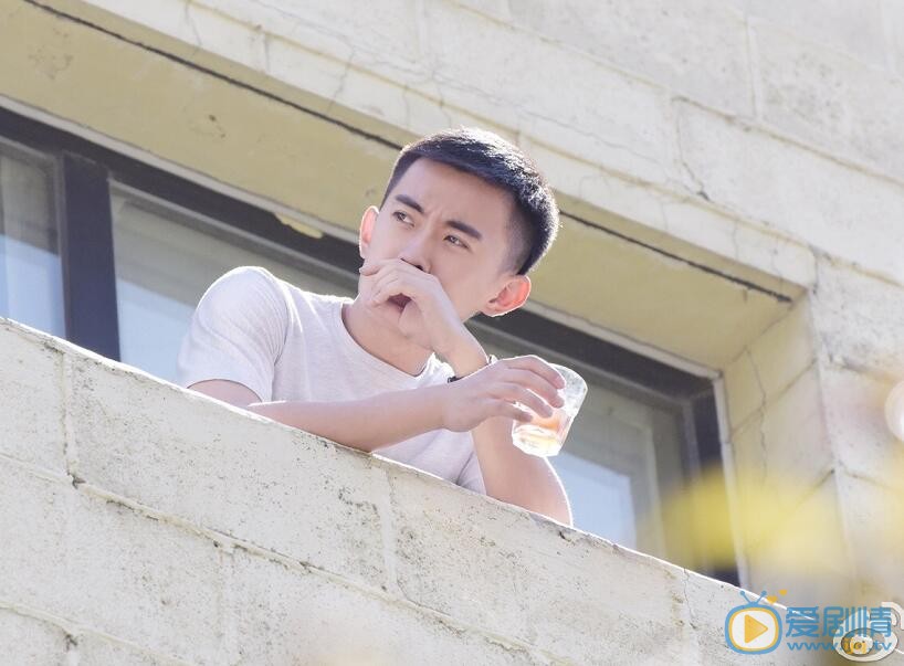邵如一阳光写真 邵如一高清写真_邵如一高清剧照