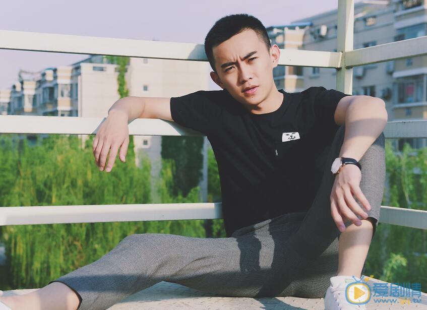 邵如一阳光写真 邵如一高清写真_邵如一高清剧照