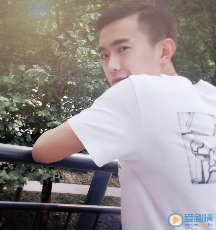 邵如一生活照 邵如一高清写真_邵如一高清剧照