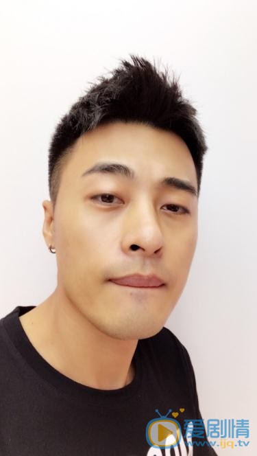 张钧涵生活照 张钧涵高清写真_张钧涵高清剧照