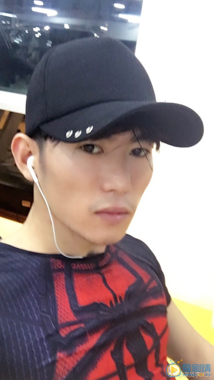 李火火生活照 李火火高清写真_李火火高清剧照