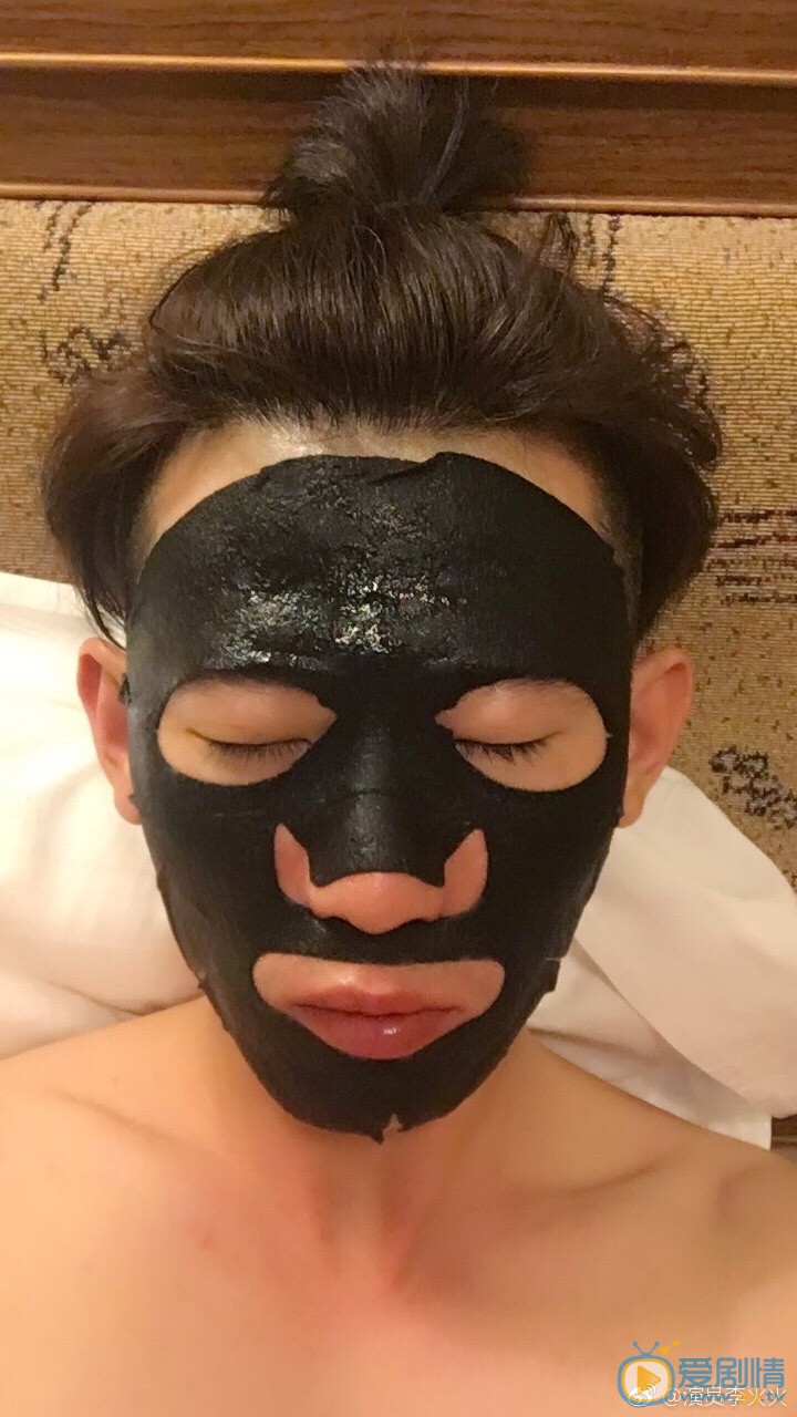 李火火生活照 李火火高清写真_李火火高清剧照