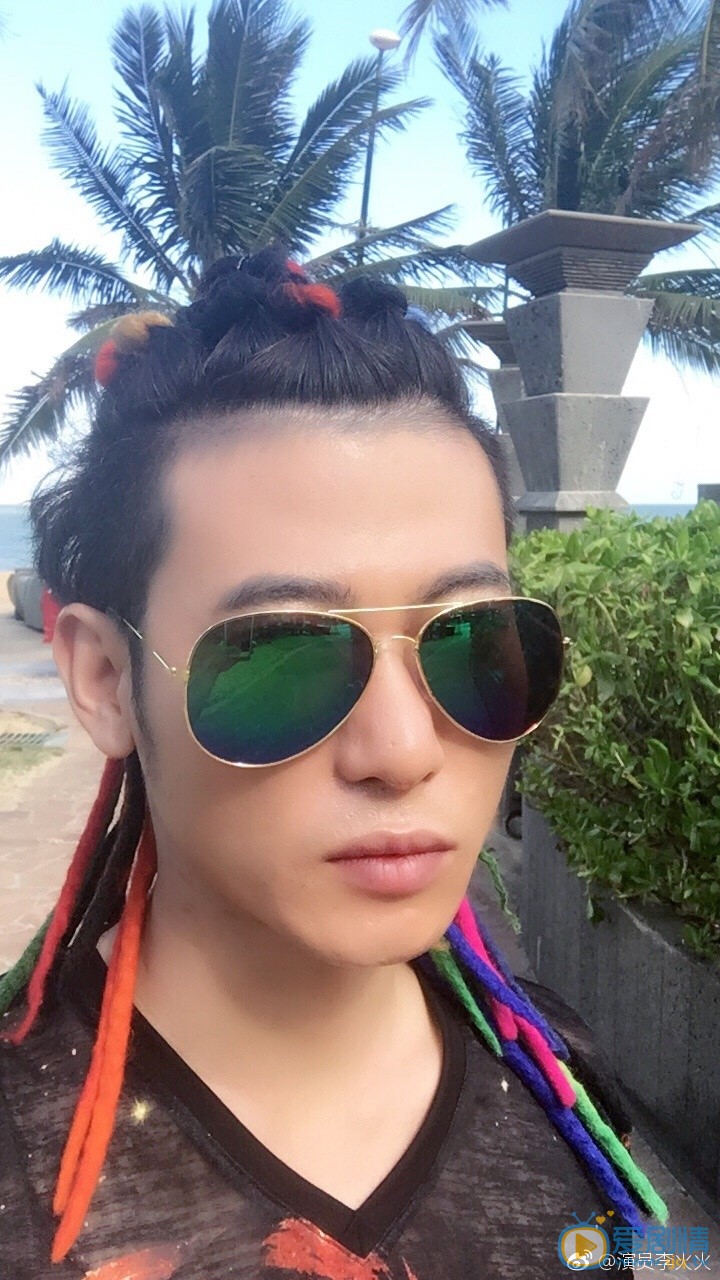 李火火生活照 李火火高清写真_李火火高清剧照
