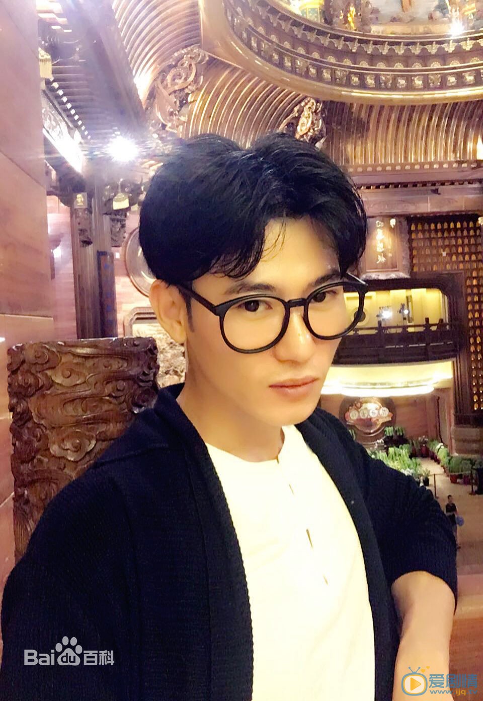 李火火生活照 李火火高清写真_李火火高清剧照