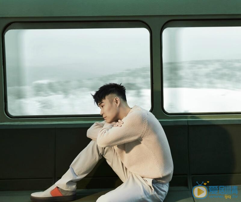 小沈阳杂志写真 小沈阳高清写真_小沈阳高清剧照