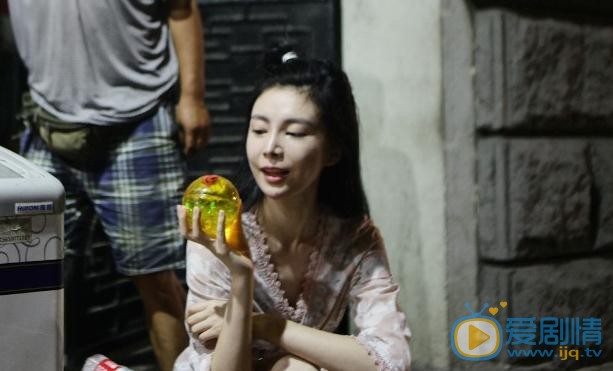 侯晴子梓街拍写真 侯晴子梓高清写真_侯晴子梓高清剧照