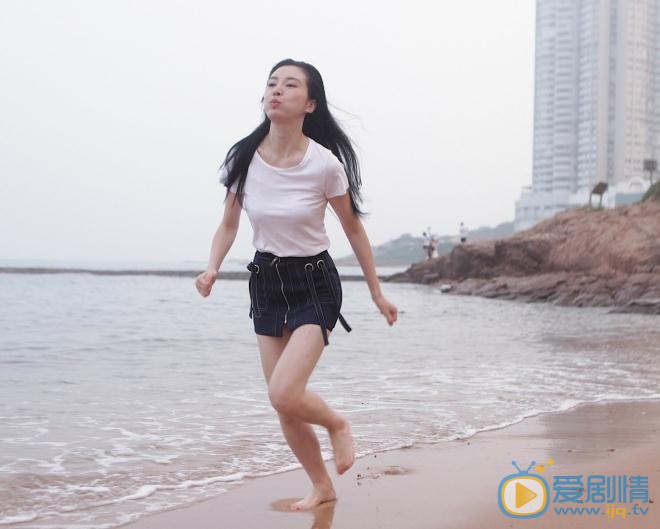 侯晴子梓海边写真 侯晴子梓高清写真_侯晴子梓高清剧照