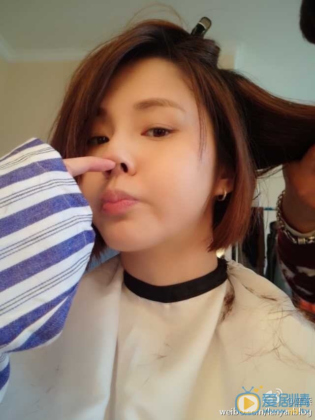 蓝心妍卖萌照 蓝心妍高清写真_蓝心妍高清剧照