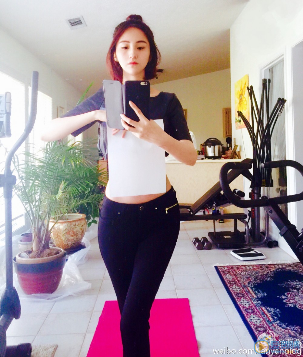 蓝心妍卖萌照 蓝心妍高清写真_蓝心妍高清剧照