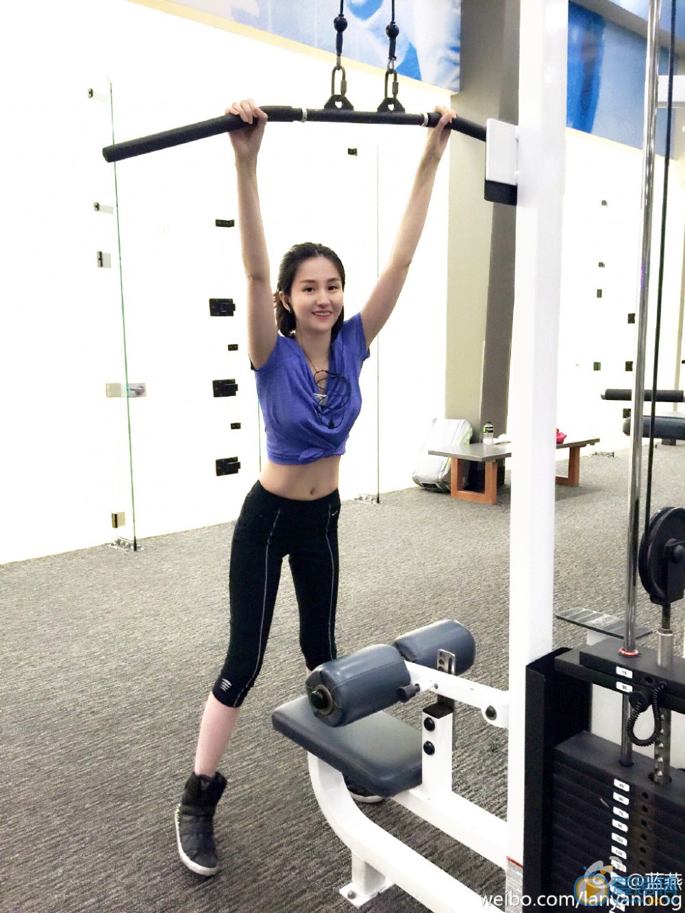 蓝心妍卖萌照 蓝心妍高清写真_蓝心妍高清剧照