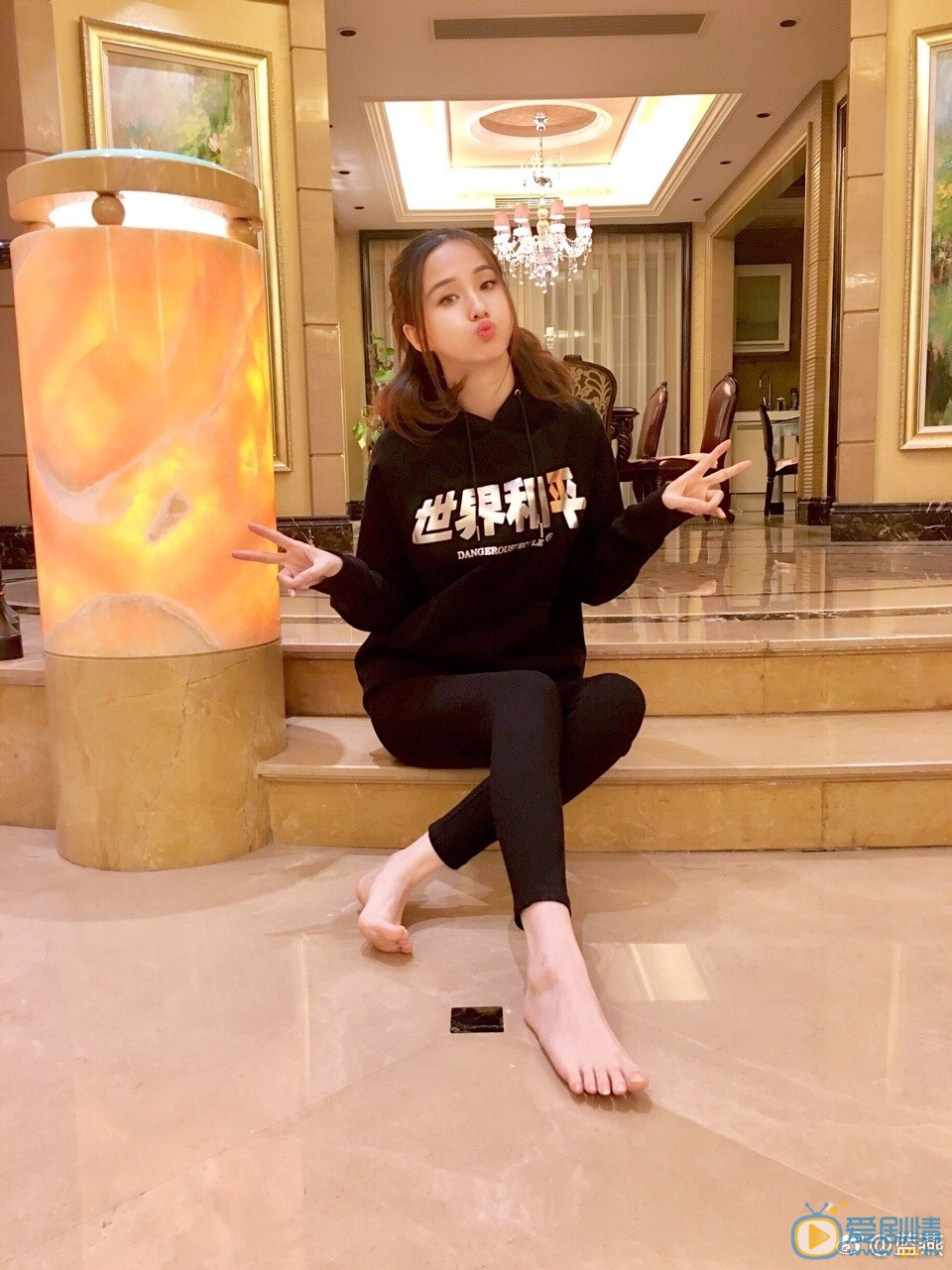 蓝心妍卖萌照 蓝心妍高清写真_蓝心妍高清剧照