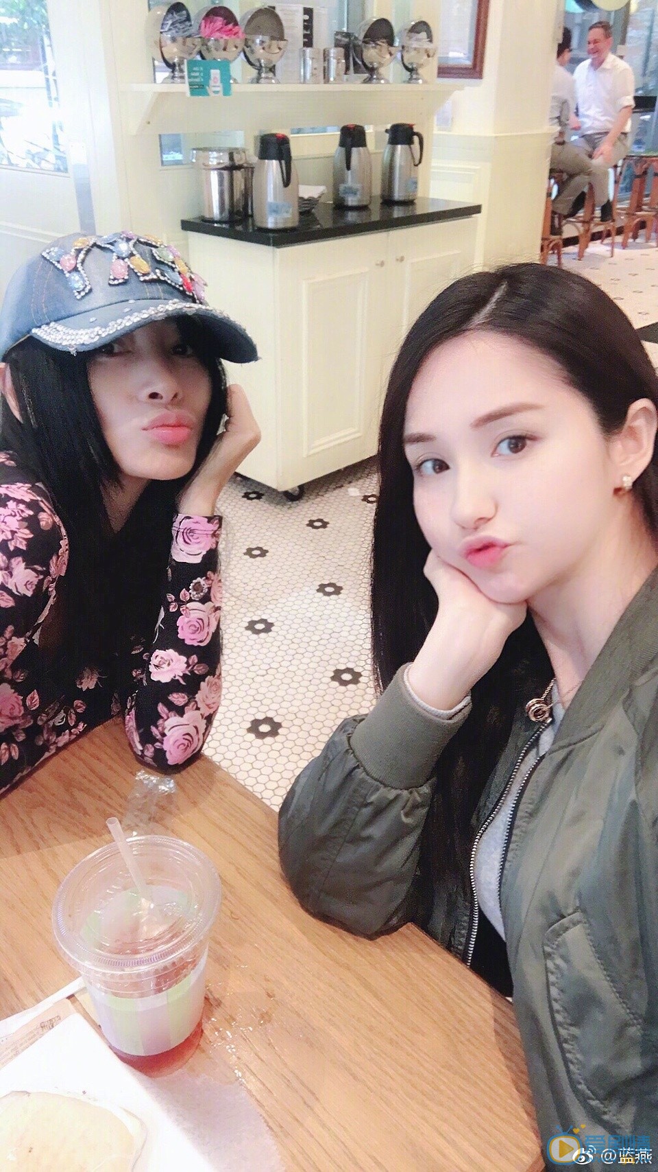蓝心妍卖萌照 蓝心妍高清写真_蓝心妍高清剧照