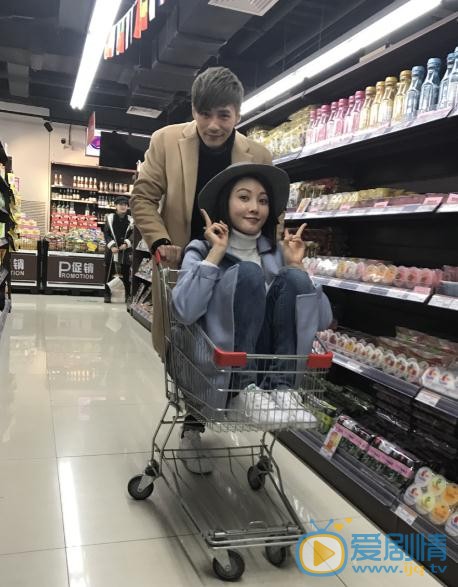 管乐与人合照 管乐高清写真_管乐高清剧照