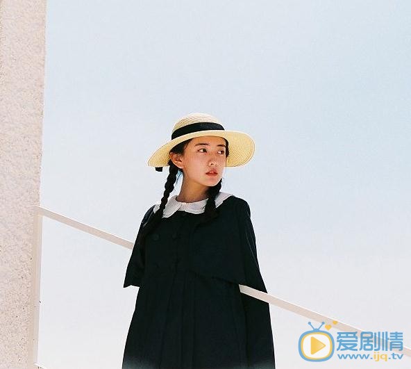 梁洁教堂写真 梁洁高清写真_梁洁高清剧照