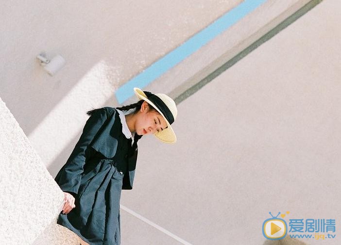 梁洁教堂写真 梁洁高清写真_梁洁高清剧照