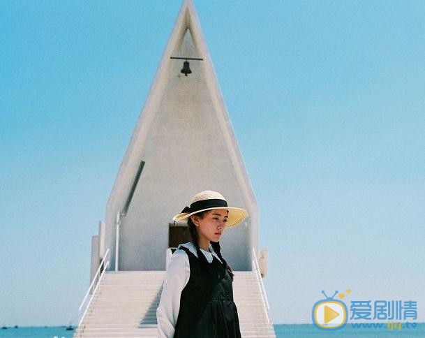 梁洁教堂写真 梁洁高清写真_梁洁高清剧照