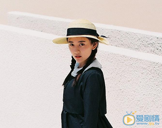 梁洁教堂写真 梁洁高清写真_梁洁高清剧照