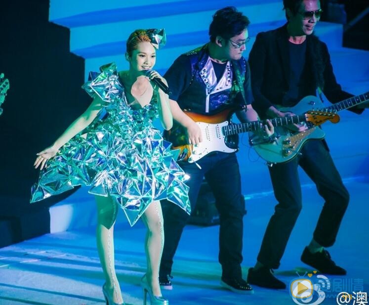 杨丞琳演出照 杨丞琳高清写真_杨丞琳高清剧照