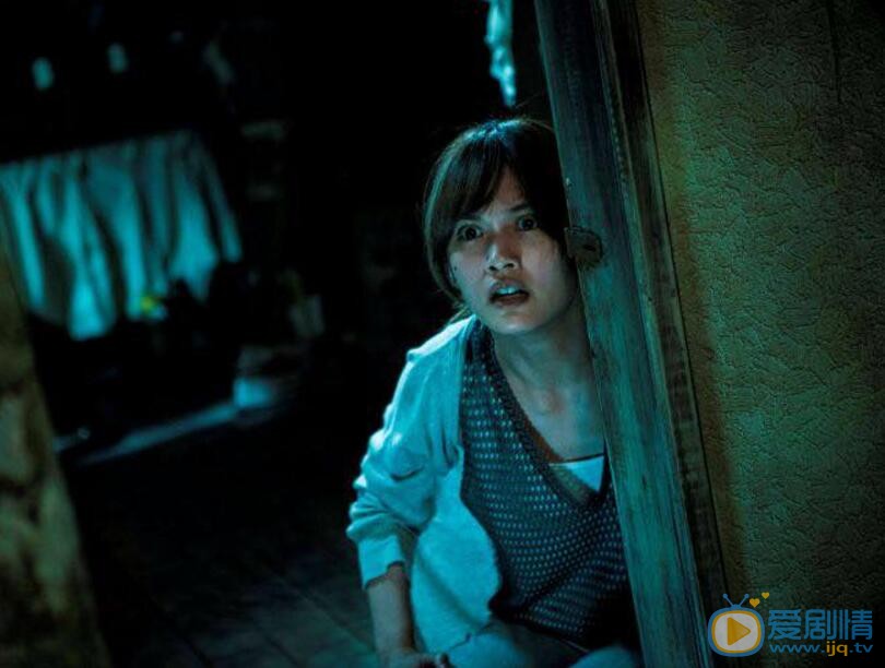 杨丞琳《红衣小女孩》剧照 杨丞琳高清写真_杨丞琳高清剧照