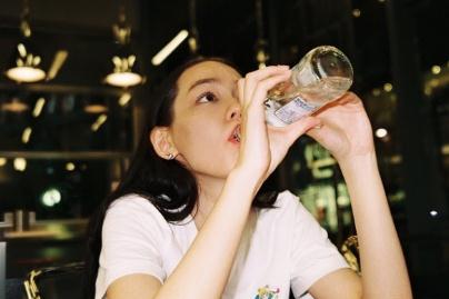 李诗颖夜色街拍 李诗颖高清写真_李诗颖高清剧照