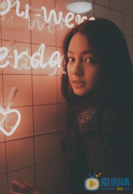 李诗颖花儿写真 李诗颖高清写真_李诗颖高清剧照