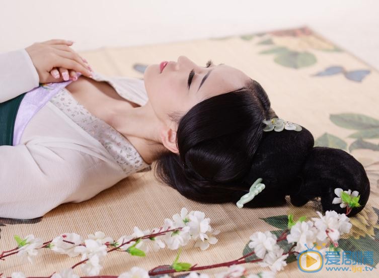 薛卉葳古装写真 薛卉葳高清写真_薛卉葳高清剧照