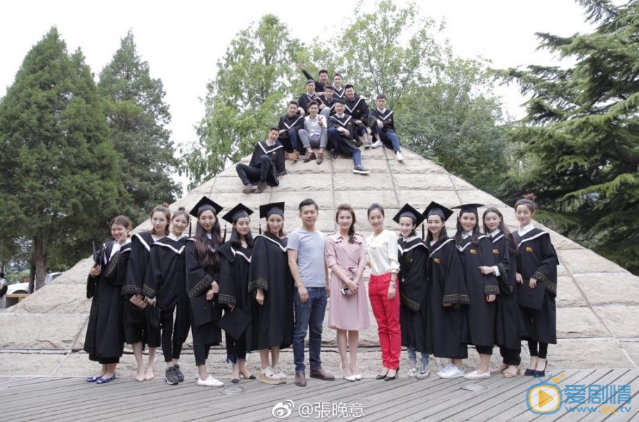 张晚意毕业照 张晚意高清写真_张晚意高清剧照