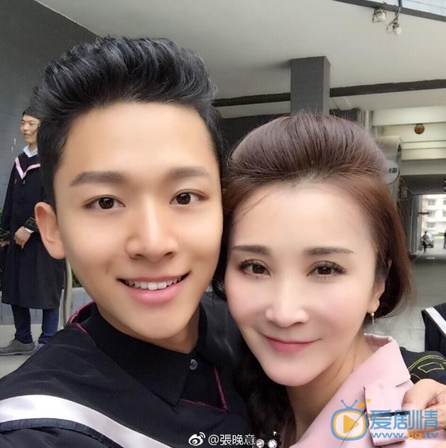 张晚意毕业照 张晚意高清写真_张晚意高清剧照